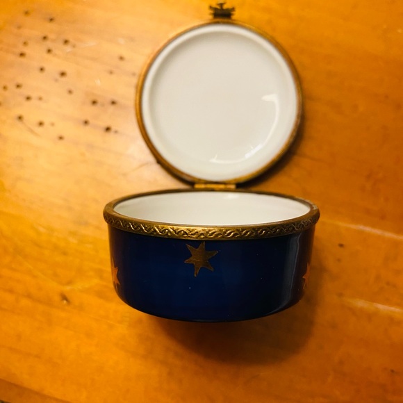 VINTAGE LIMOGES BOX ~ MOON 🌙 & Stars ⭐️ - Picture 4 of 5